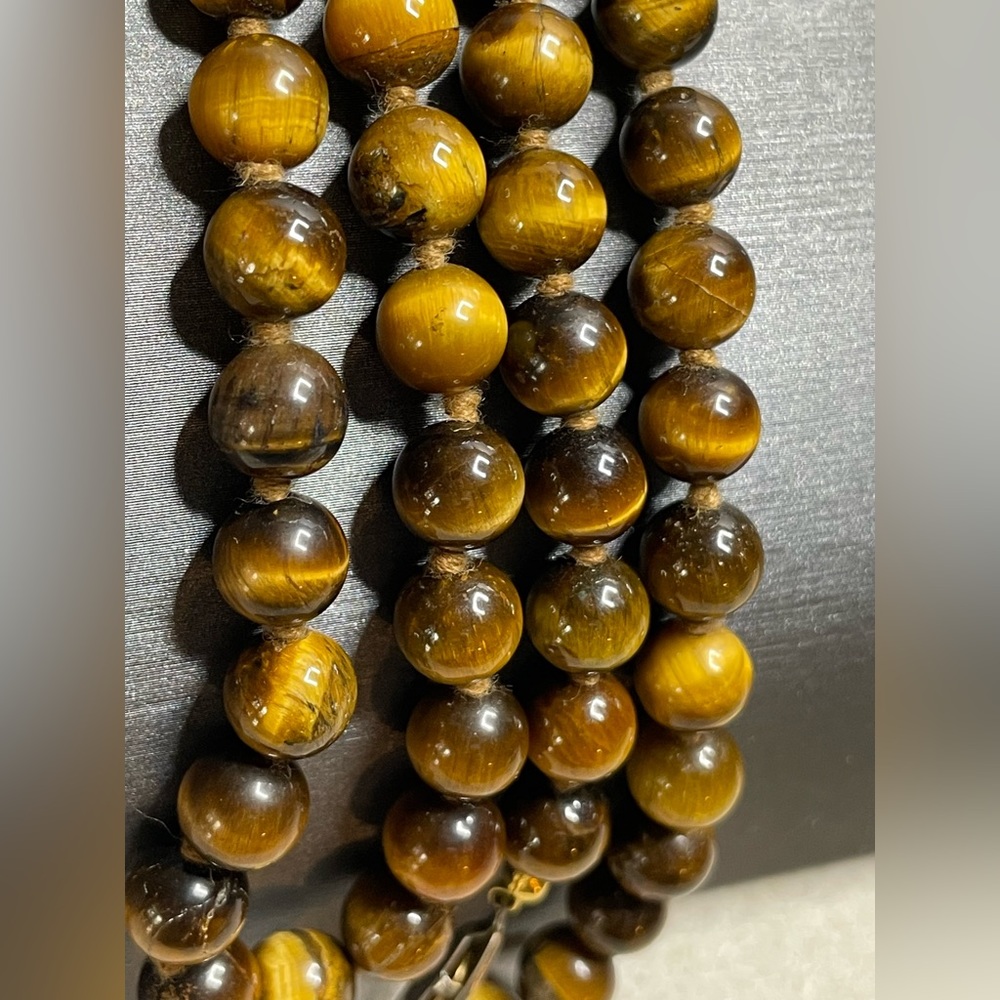 Vintage Tigers Eye Hand Knotted 10k Gold Clasp 25” Necklace Gorgeous Beads. - Picture 9 of 12